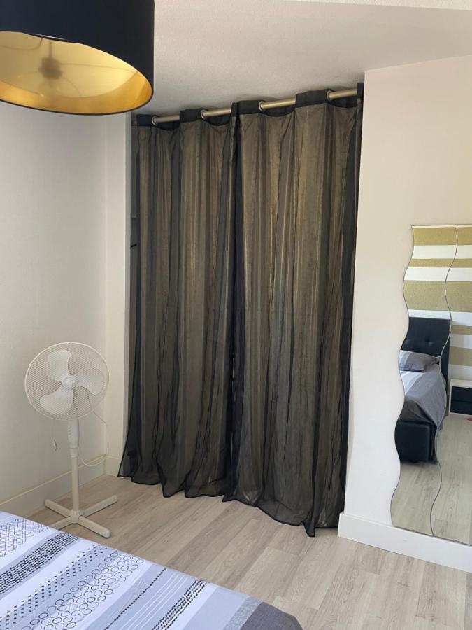 T2 Proche Plage Carqueiranne Exterior foto